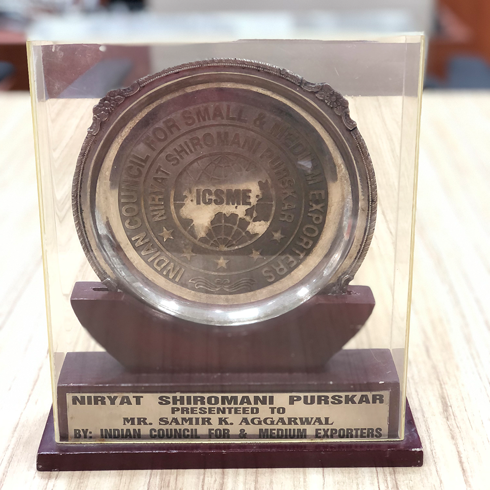 Niryat Shiromani Purskar